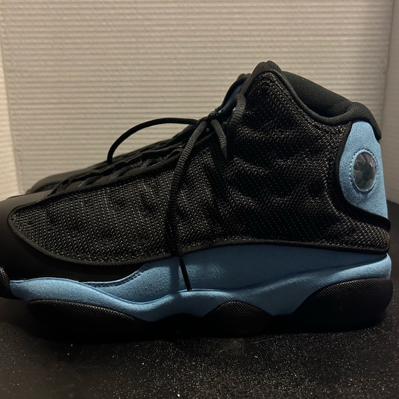 Air Jordan 13 Retro 'Black University Blue' - Picture 3 of 8
